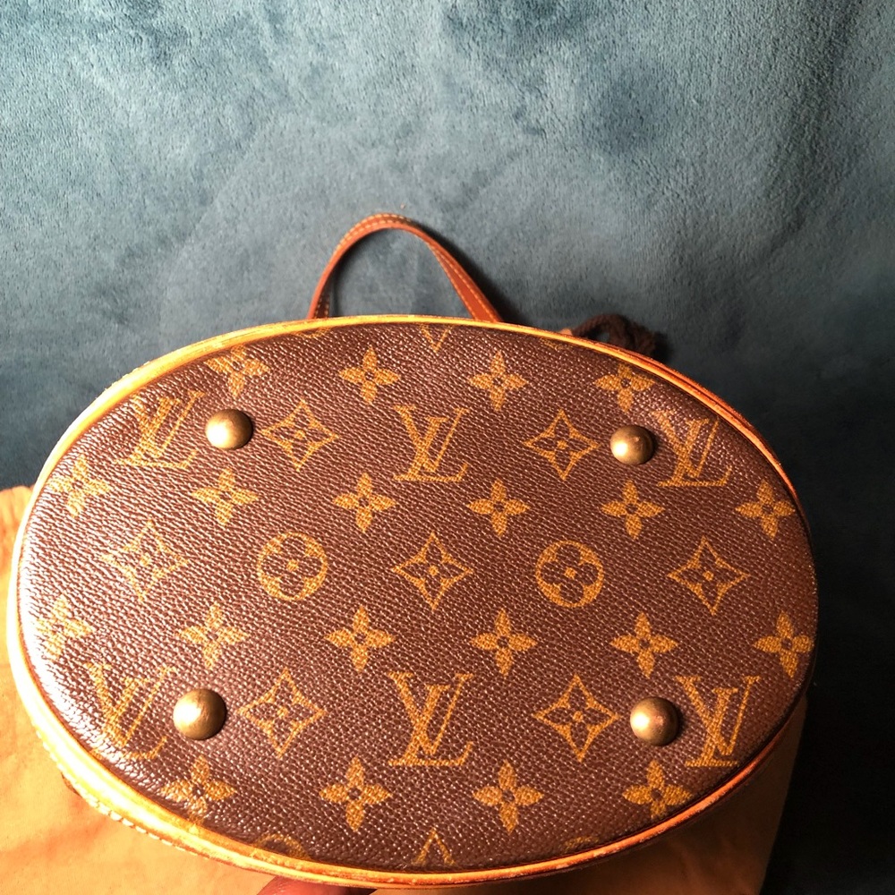 Louis Vuitton PM Bucket****SOLD**** - Picture 4 of 8
